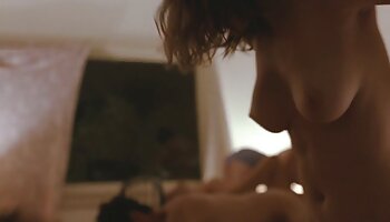 Teen Emma pornofilme von reifen frauen Piquet bekommt ihre Muschi und ihr Arschloch gefickt