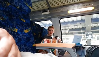 Swingerfrau Kagney Linn Karter bumst einen gratis pornofilme mit reifen frauen anderen Typen vor ihrem Ehemann