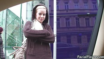 TS Jenna bearbeitet großen Schwanz in ihrem porno ü50 Arsch