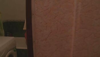 Swingerfrau Laura Devis zeigt ihren reife frauen sex filme Cuckold