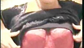 Gebräunte Transe in Latex porno reife damen fickt blasses Babe