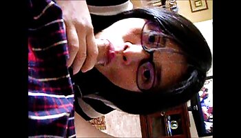 Trisha Uptown nimmt gratis pornofilme mit reifen frauen es von