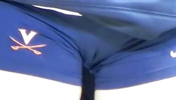 Tätowiertes Gamer-Girl mit blauen Haaren aus sexfilme mit ältere frauen Youtube-Porno-Video